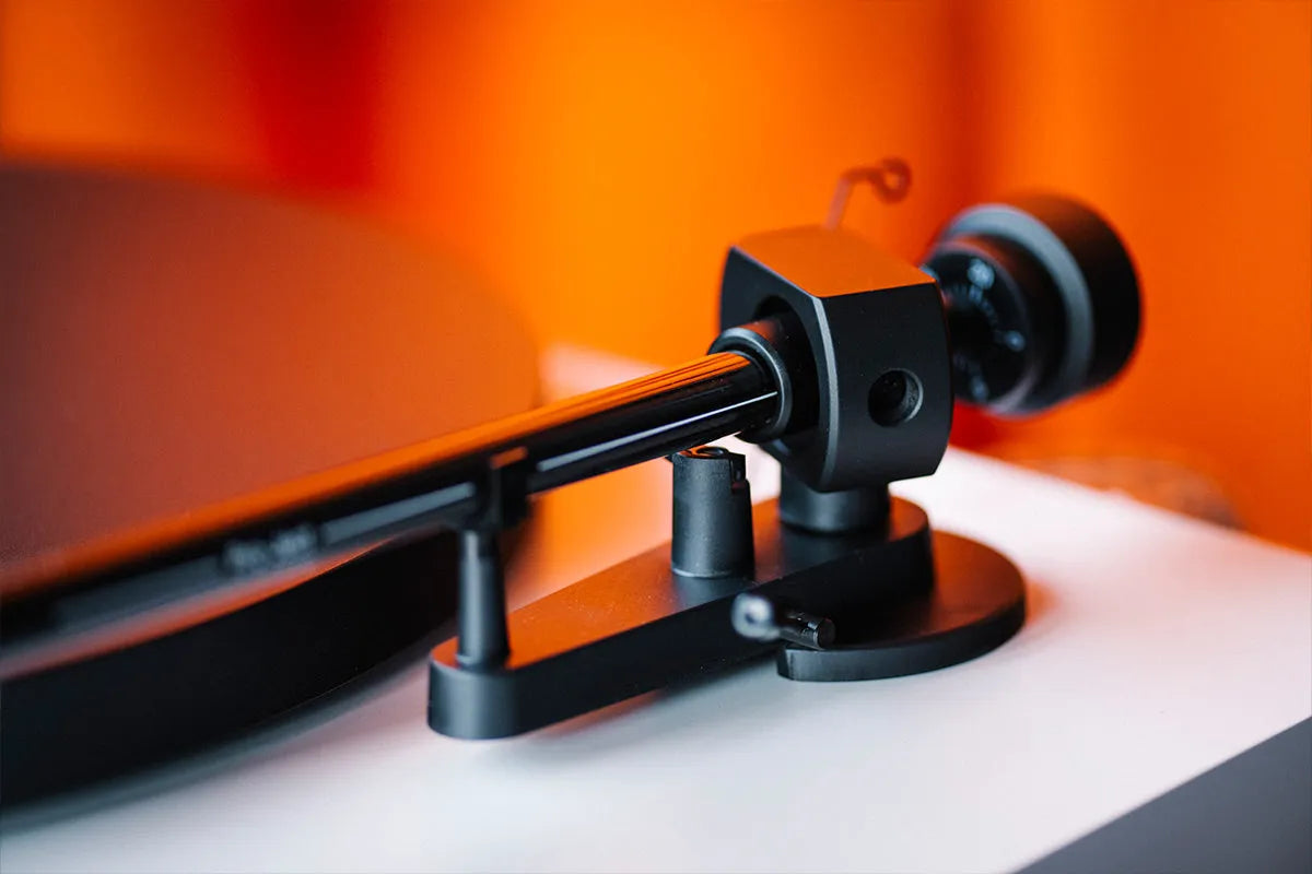 Pro-Ject Debut EVO 2 - seidenmatt schwarz - Plattenspieler