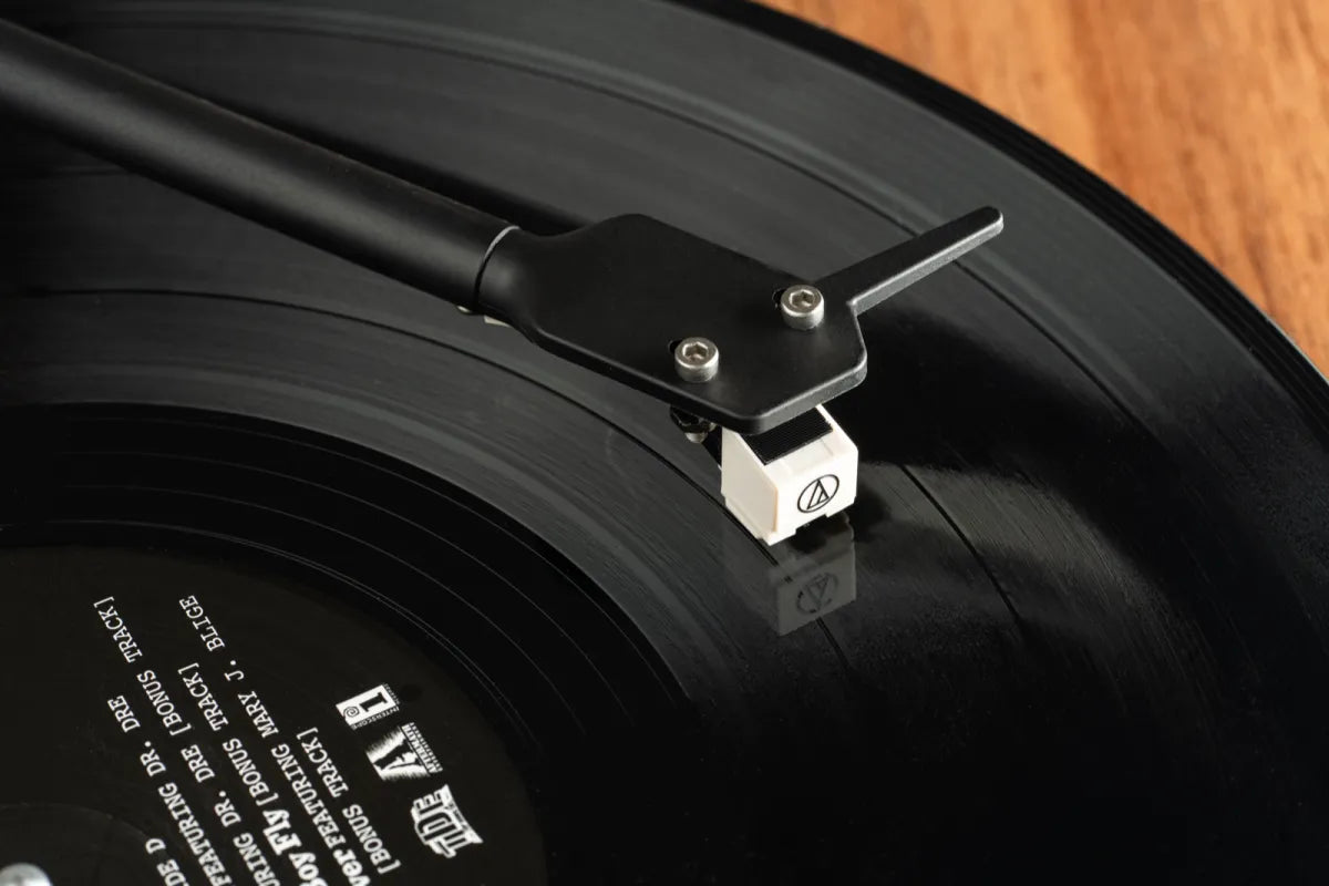 Pro-Ject E1 - Plattenspieler